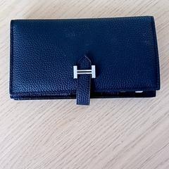 Brieftasche Candaş, gemeldet von Regio Limburg - Leuven über iLost