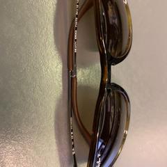 Zonnebril, zoals gemeld door Eindhoven Airport met iLost