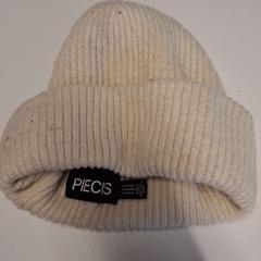 Gorro Beige, segons ha informat Regio West-Vlaanderen mitjançant iLost
