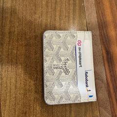 Pasjeshouder Schroder, ako bolo nahlásené Gemeente Heemstede pomocou iLost