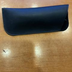 Custodia per gli occhiali, come riportato da Pathé Groningen utilizzando iLost