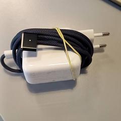 Adapter Macbook, gemeldet von Padualaan 99 über iLost