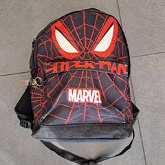 Mochila spiderman, ha sido reportado por Regio West-Vlaanderen con iLost