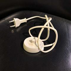 Adaptador, segons ha informat Room Mate Bruno mitjançant iLost