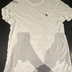 Camicia, come riportato da Van der Valk Hotel Amsterdam-Amstel utilizzando iLost