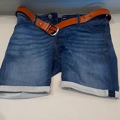Pantalons curts Denim shorts blue size m, segons ha informat Van der Valk Hotel Schiphol mitjançant iLost