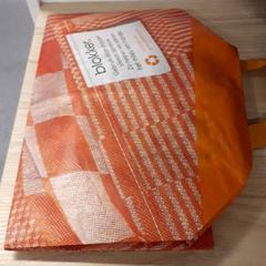 Saco, como reportado por IKEA Breda utilizando o iLost