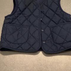 Veste, come riportato da IKEA Tokyo-Bay utilizzando iLost