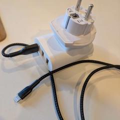 Adaptér, ako bolo nahlásené Inntel Hotels Utrecht Centre pomocou iLost