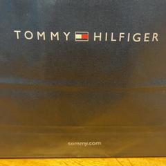 Aankoop tommy hilfiger tomm, iLost를 사용하여 Designer Outlet Roermond에 보고됨