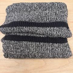 الوشاح echar، كما تم الإبلاغ عنه بواسطة IKEA Liège عبر iLost