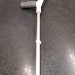 Elleboogkruk, som rapportert av Rotterdam The Hague Airport ved bruk av iLost