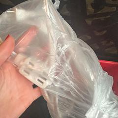 Câble wit, a été signalé par Haven Hotel Rotterdam utilisant iLost