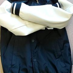 İLost kullanarak Regio Antwerpen - Brussel tarafından bildirildiği gibi Giyim - jas