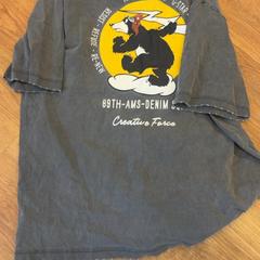 T-shirt, gemeldet von Awakenings Festival über iLost