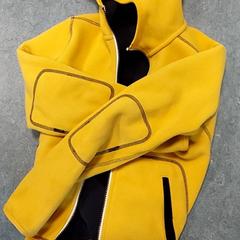 의류 - Fleece Geel, iLost를 사용하여 Centraal magazijn에 보고됨