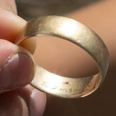 Gouden trouwring, como reportado ao iLost