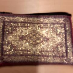 Titular da tarxeta, segundo informou RET usando iLost