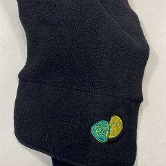 Sjaal  zwart fleese, ha sido reportado por Connexxion Zeeland con iLost