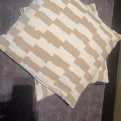 İLost kullanarak Van der Valk Hotel Haarlem tarafından bildirildiği gibi Yastık