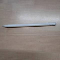 Stylet Blanc pour tablette, zoals gemeld door IKEA Rouen Tourville-La-Rivière met iLost