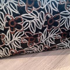 Saco, como reportado por EBS Tramplein utilizando o iLost