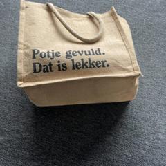 حقائب حمل وحقائب اليد، كما تم الإبلاغ عنه بواسطة Arriva Achterhoek-Rivierenland عبر iLost