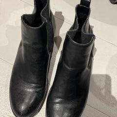 Csizma, amint azt Conscious Hotel Vondelpark az iLost segítségével jelentette.