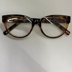 メガネ, zoals gemeld door IKEA鶴浜 met iLost