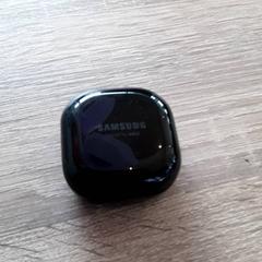 Suport per a auriculars, segons ha informat EBS Tramplein mitjançant iLost