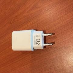 Stecker wit blok, gemeldet von Hotel Theater FIGI über iLost