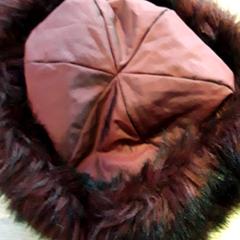 Beanie mus, como reportado por EBS Tramplein utilizando o iLost