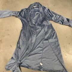 Vêtements & Peignoir de bain, a été signalé par IKEA Duiven utilisant iLost