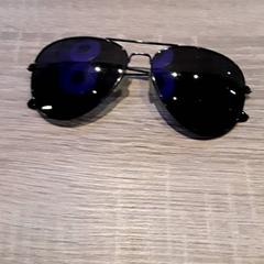 색안경, iLost를 사용하여 EBS Tramplein에 보고됨