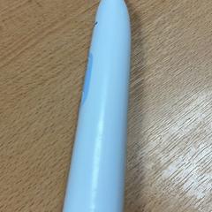 Hortzetako eskuila elektrikoa, gisa salatu by Sheraton Brussels Airport Hotel iLost erabiliz