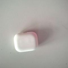 Funda per a auriculars, segons ha informat Twisto mitjançant iLost