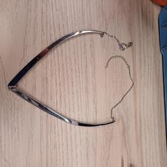 Halskjede artgenté/ rigide, som rapportert av IKEA Liège ved bruk av iLost