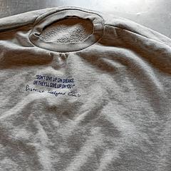 كنزة صوفية Grijs fleece، كما تم الإبلاغ عنه بواسطة Paaspop عبر iLost