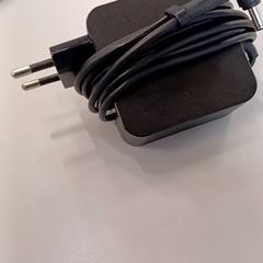 İLost kullanarak Heidelberglaan 15 tarafından bildirildiği gibi Dizüstü bilgisayar şarj cihazı Zwart