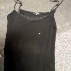 ブラウス Black がiLostで Mövenpick Hotel Amsterdam City Centre によって報告されました