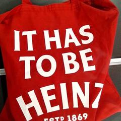 حقائب حمل وحقائب اليد، كما تم الإبلاغ عنه بواسطة Breng Nijmegen عبر iLost