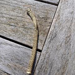 Gouden armband, gerapporteerd met iLost