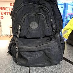 Mochila, como reportado por Connexxion Amstelland-Meerlanden Amstelveen utilizando o iLost