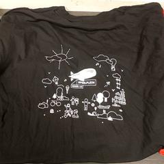 Kleding T shirt, amint azt Centraal magazijn az iLost segítségével jelentette.