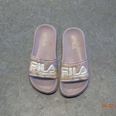 Szandál fila roos, amint azt Gemeente Leopoldsburg az iLost segítségével jelentette.