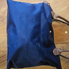 Poduszka, zgłoszono przez GVB przy użyciu iLost