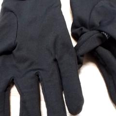 Eskularruak Zwart, gisa salatu by Qbuzz Fryslân iLost erabiliz