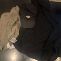 Cap & Vestiario, come riportato da Van der Valk Hotel Amsterdam-Amstel utilizzando iLost