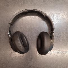 Hoofdtelefoon, som rapportert av Rotterdam The Hague Airport ved bruk av iLost