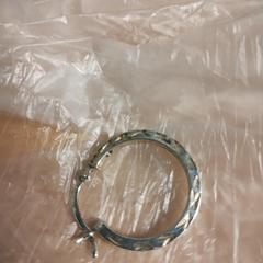 Örhänge, rapporterat av The Dominican med iLost